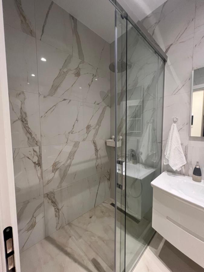 Cane Apartment Emerald Τίρανα Εξωτερικό φωτογραφία